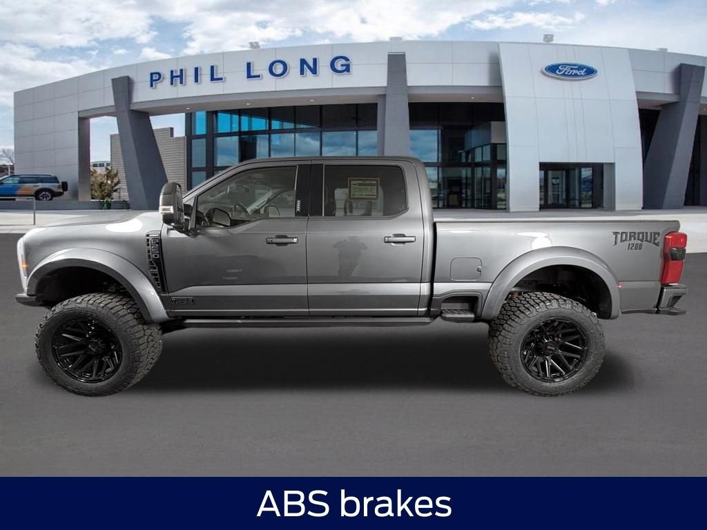 New 2026 Ford F250 Lariat w/ Black Appearance Package image 4