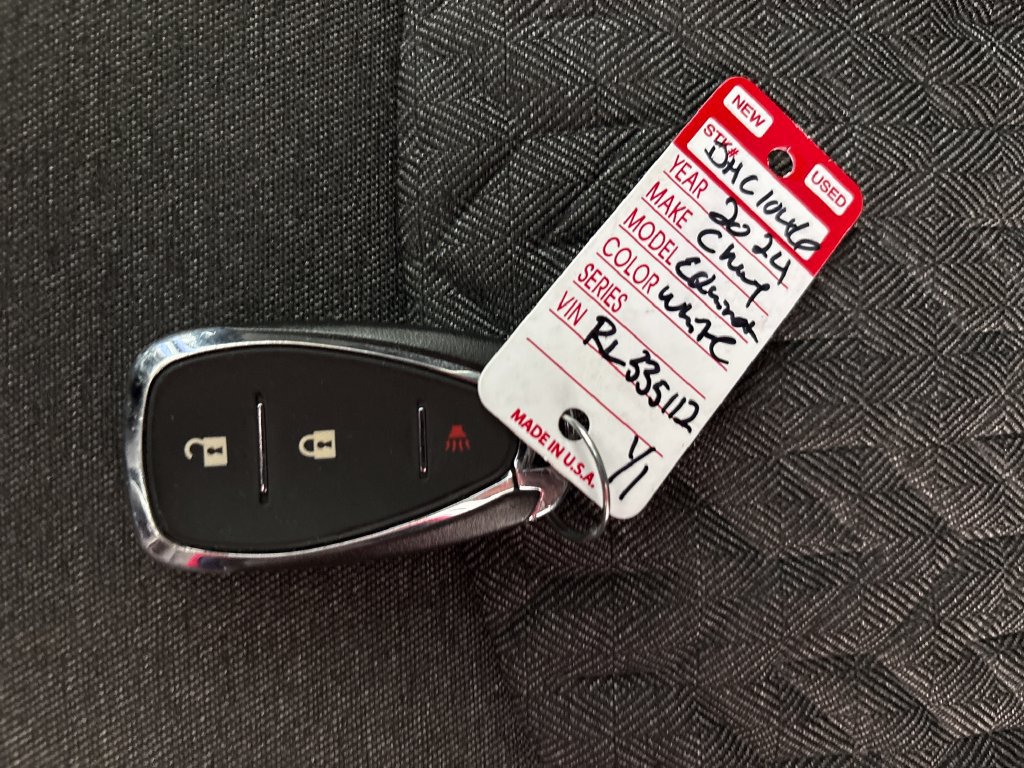 Used 2024 Chevrolet Equinox LT FWD image 34