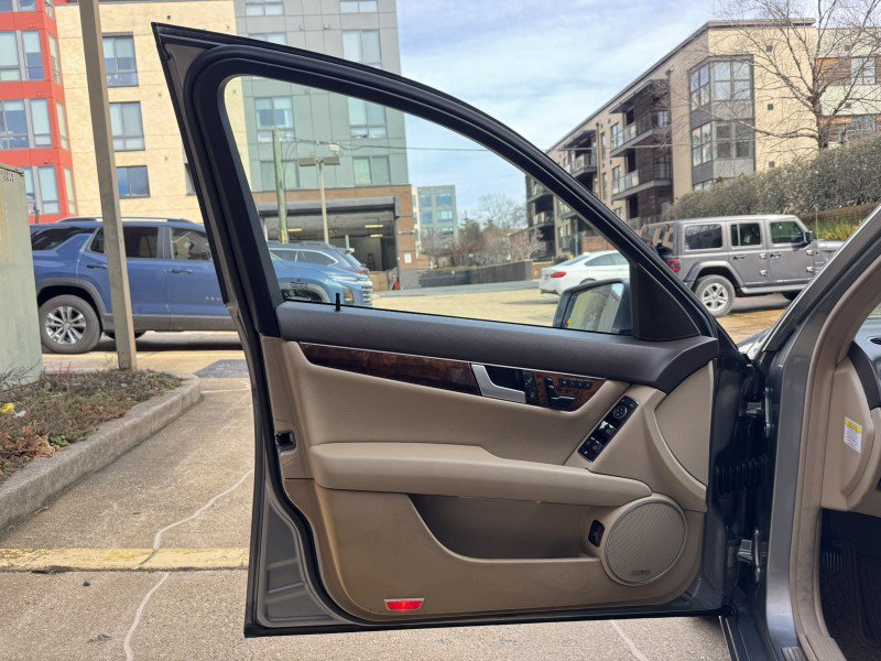 Used 2013 Mercedes-Benz C 300 4MATIC Sedan image 10