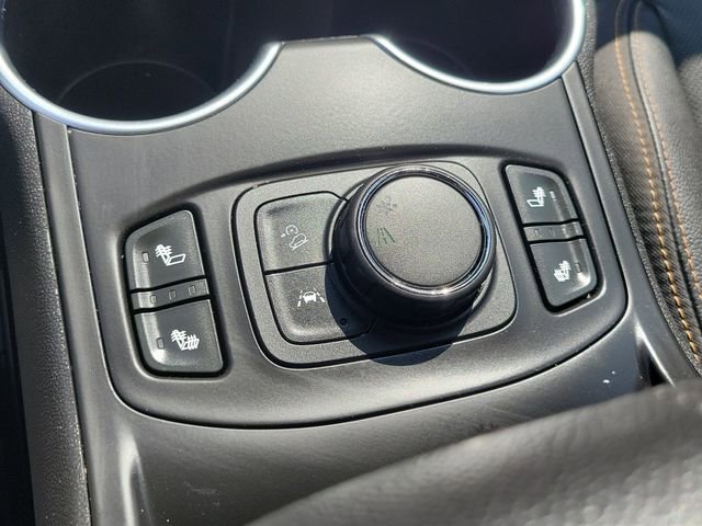 Used 2020 GMC Terrain SLT w/ Preferred Package FWD image 18
