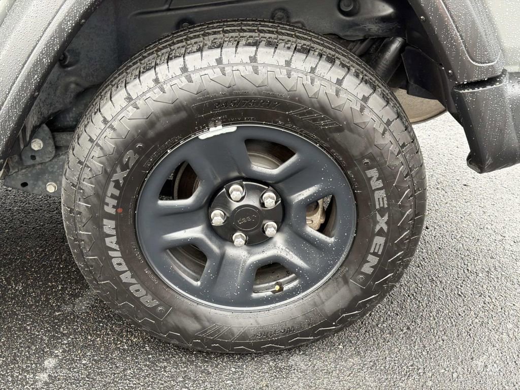 Used 2021 Jeep Wrangler Unlimited Sport image 11