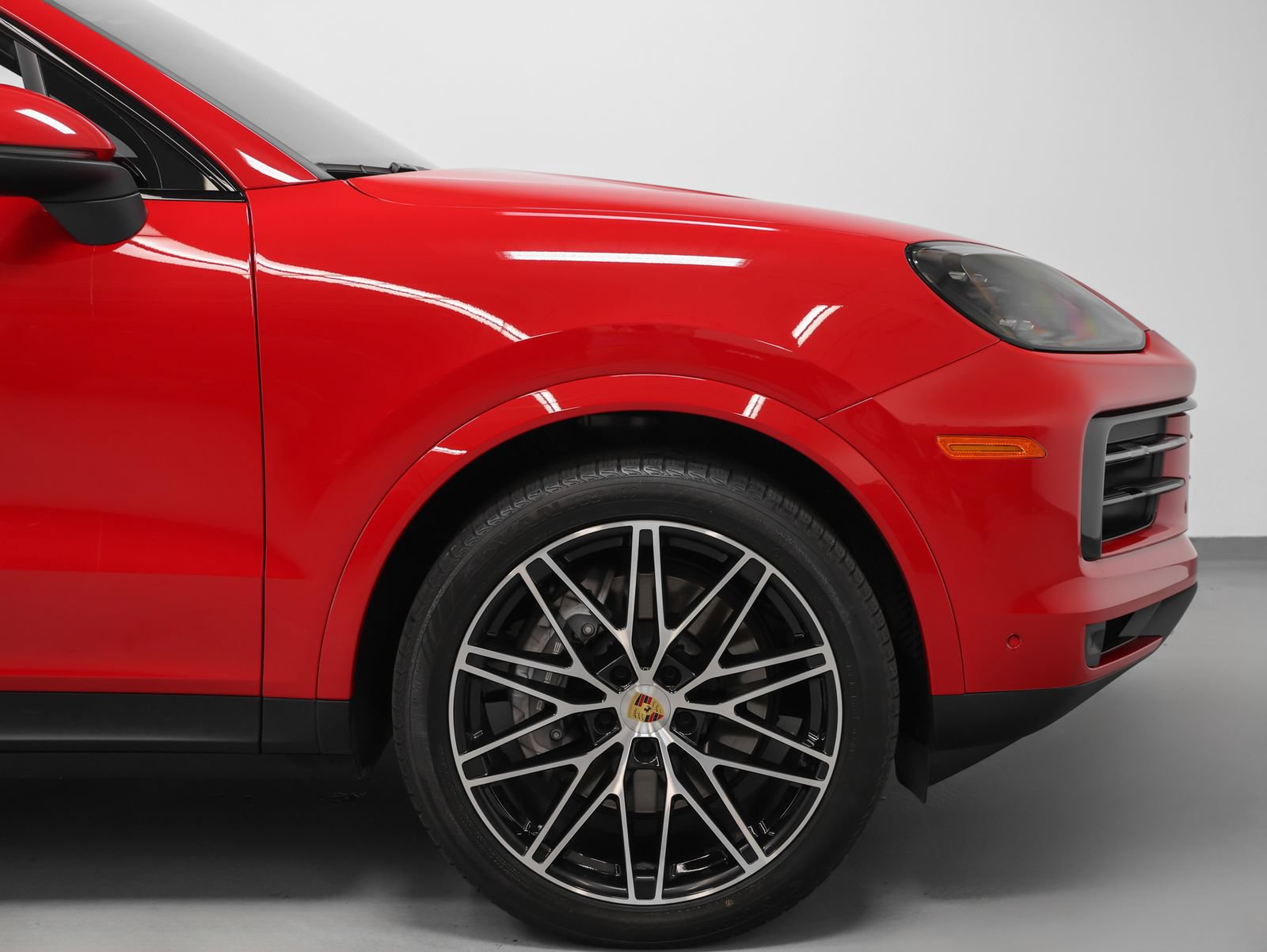 Certified 2024 Porsche Cayenne Coupe AWD/4WD image 14