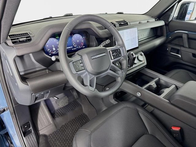 Used 2025 Land Rover Defender 110 S image 9