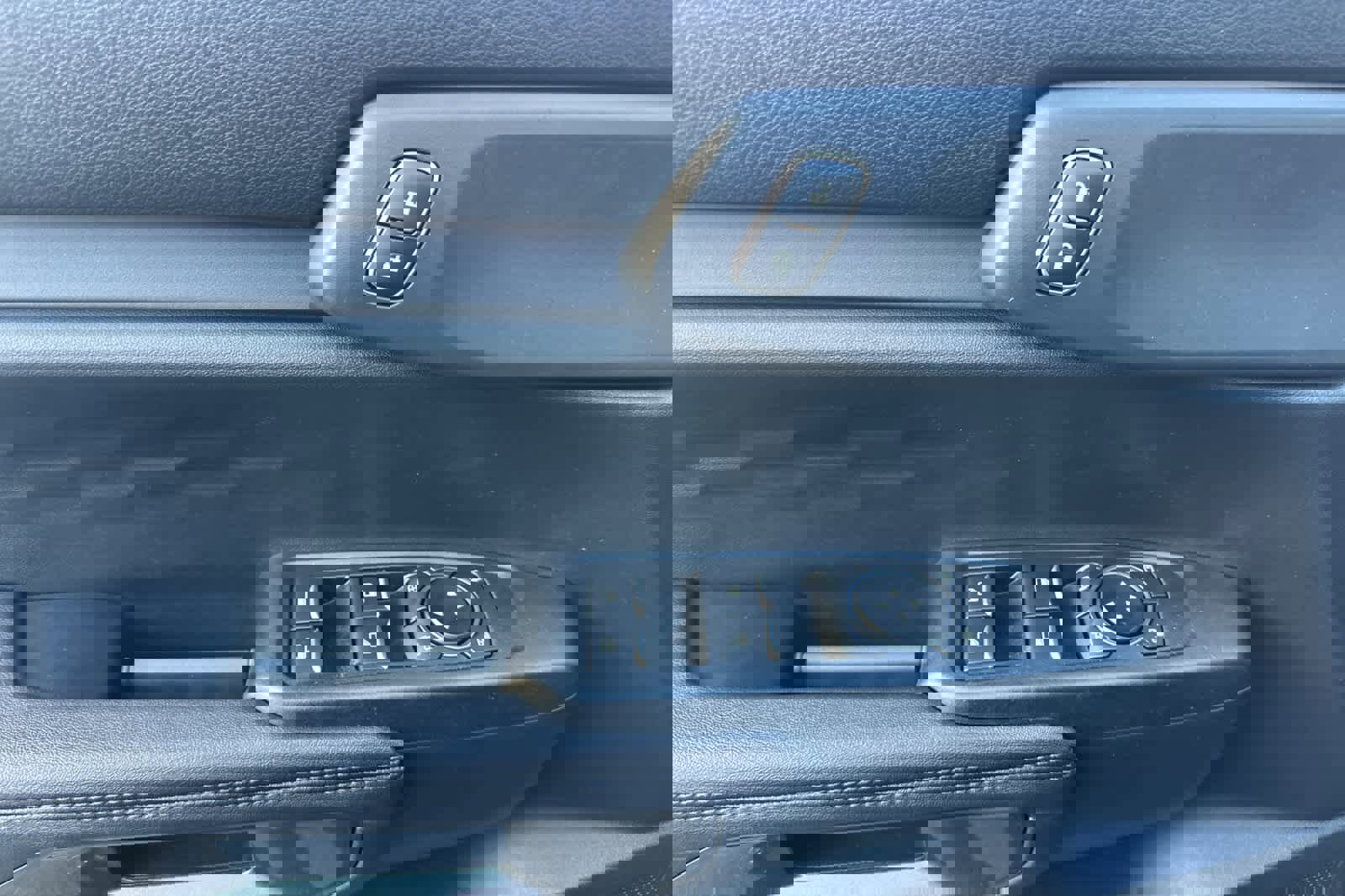 New 2025 Ford Ranger XLT image 13