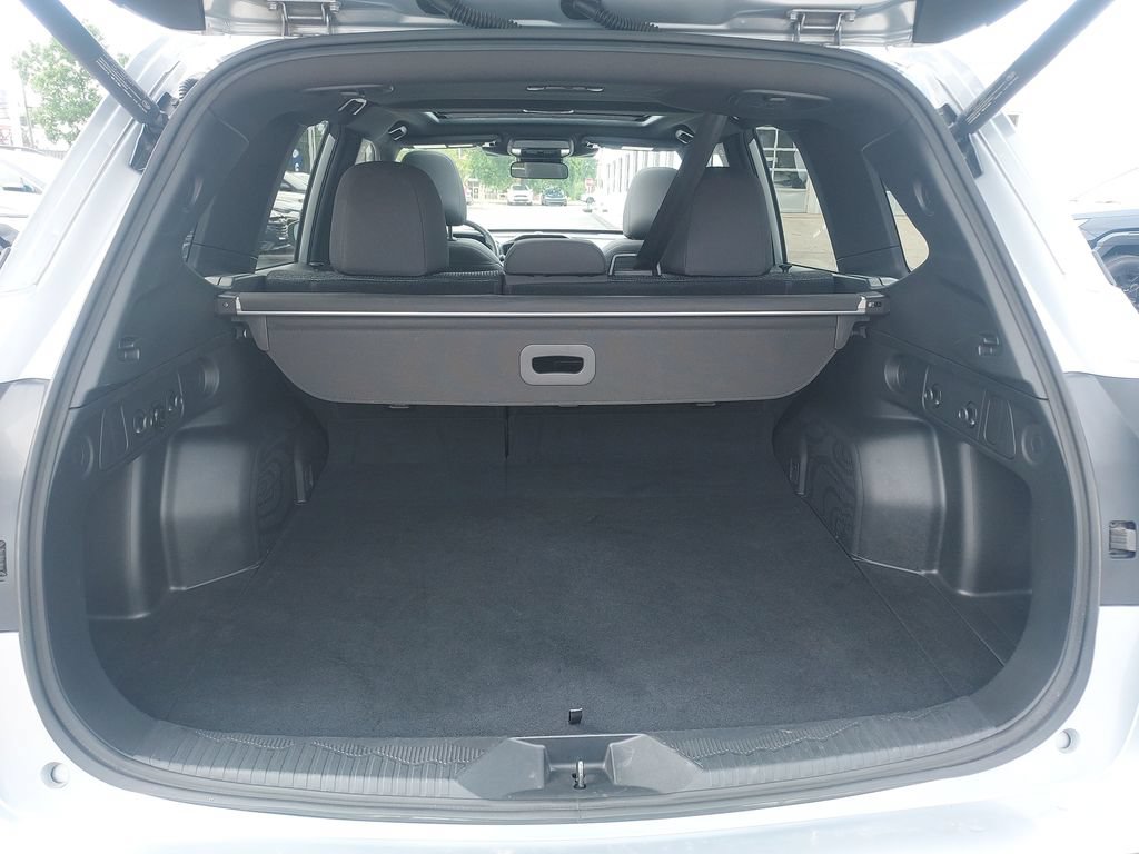 Certified 2025 Subaru Forester Premium AWD/4WD image 33