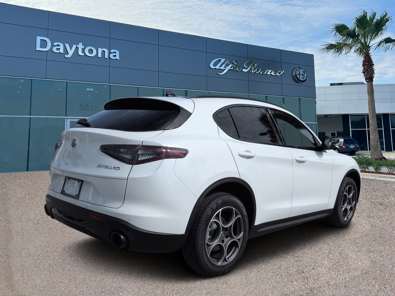 New 2026 Alfa Romeo Stelvio Sprint w/ Convenience Package AWD/4WD image 3