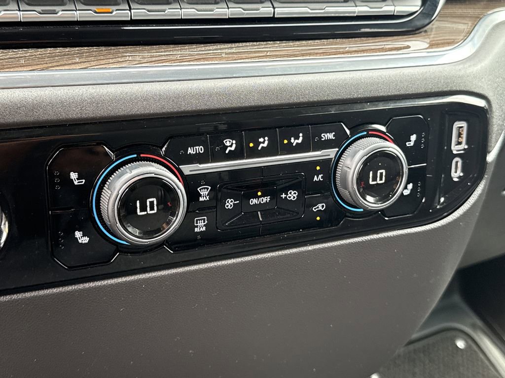 Used 2022 Chevrolet Silverado 1500 RST w/ Protection Package AWD/4WD image 34