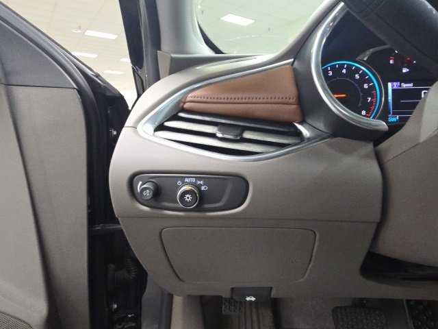 Used 2018 Chevrolet Malibu LT w/ Leather Package image 27