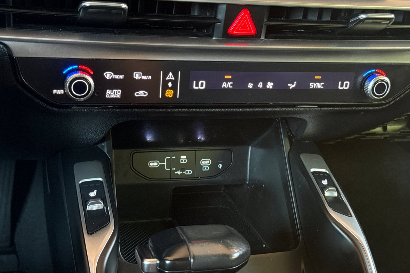 Used 2025 Kia Sorento S AWD/4WD image 22