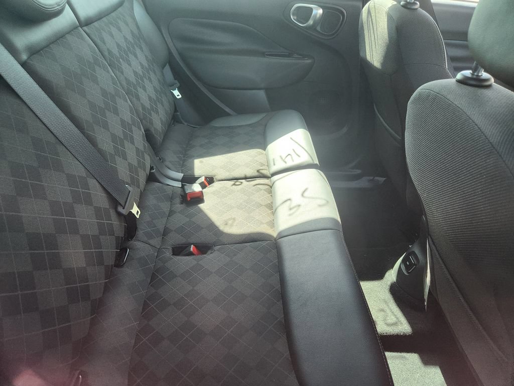 Used 2019 FIAT 500L Pop FWD image 11