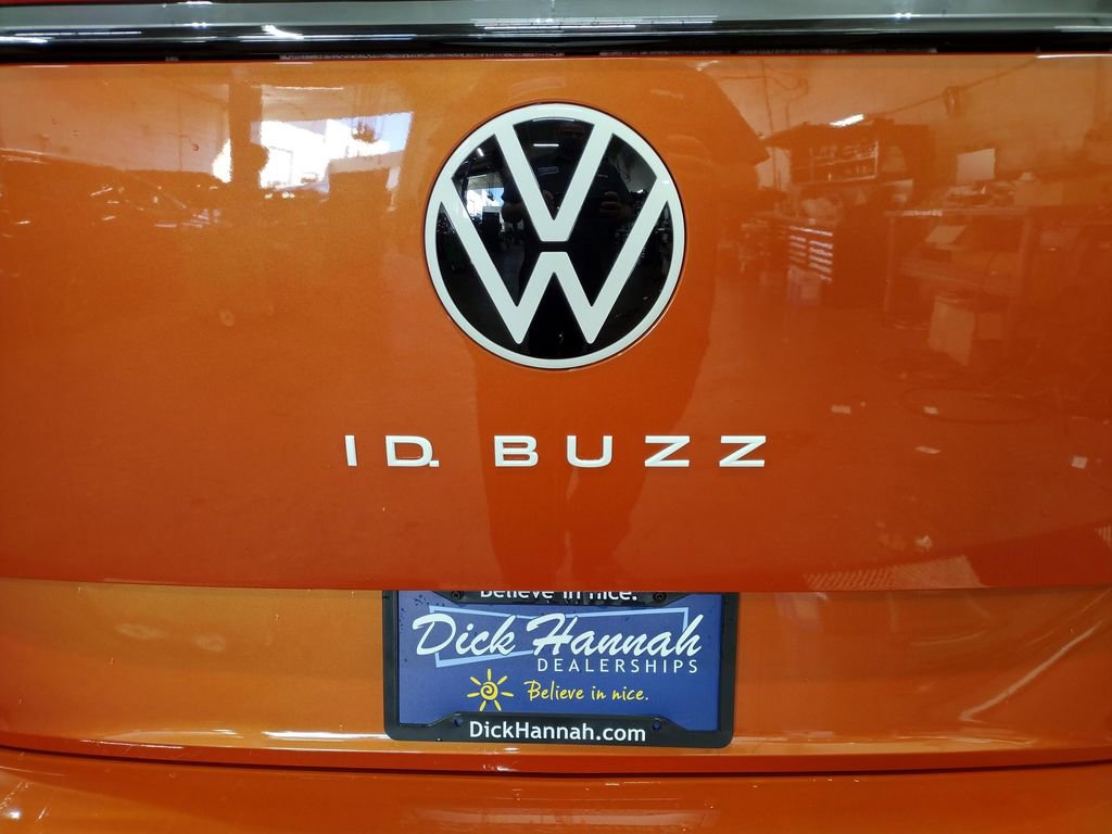 New 2025 Volkswagen ID. Buzz 1st Edition image 16