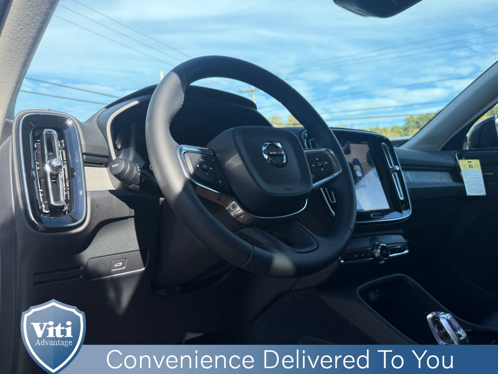 New 2026 Volvo XC40 B5 Ultra w/ Climate Package image 12