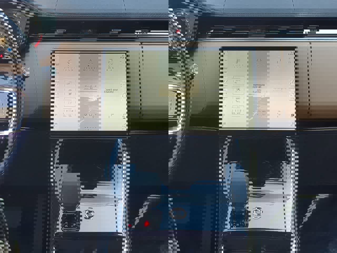 Used 2025 Land Rover Range Rover Sport SE image 28