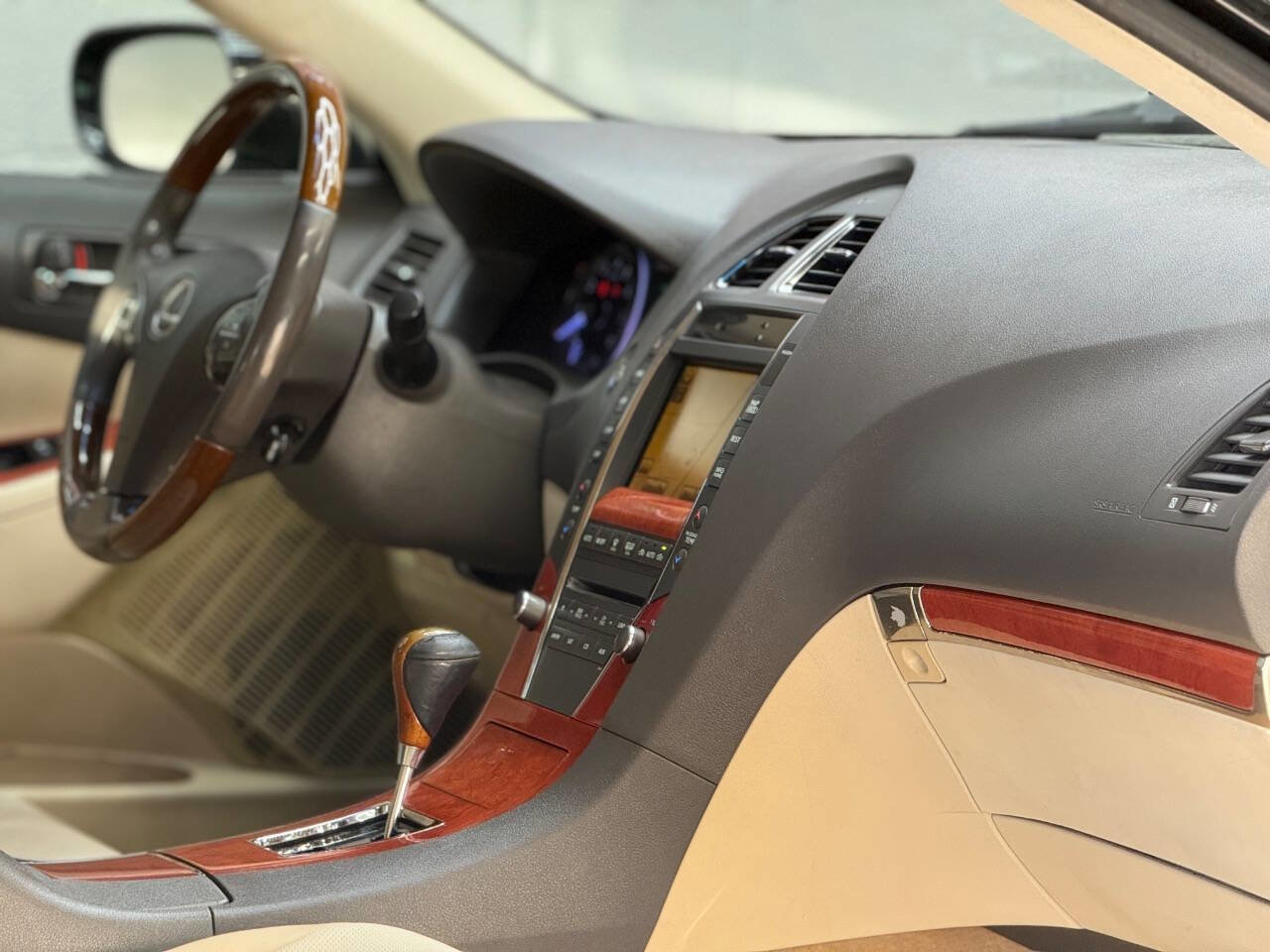 Used 2012 Lexus ES 350 image 2