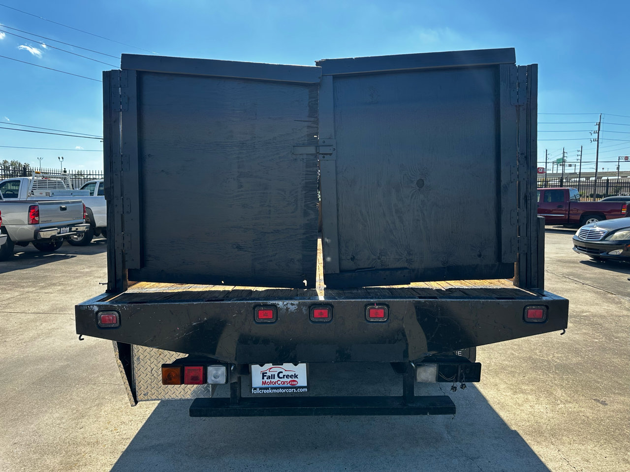 Used 2004 Chevrolet Silverado 3500 2WD Regular Cab w/ Heavy-Duty Power Package image 4