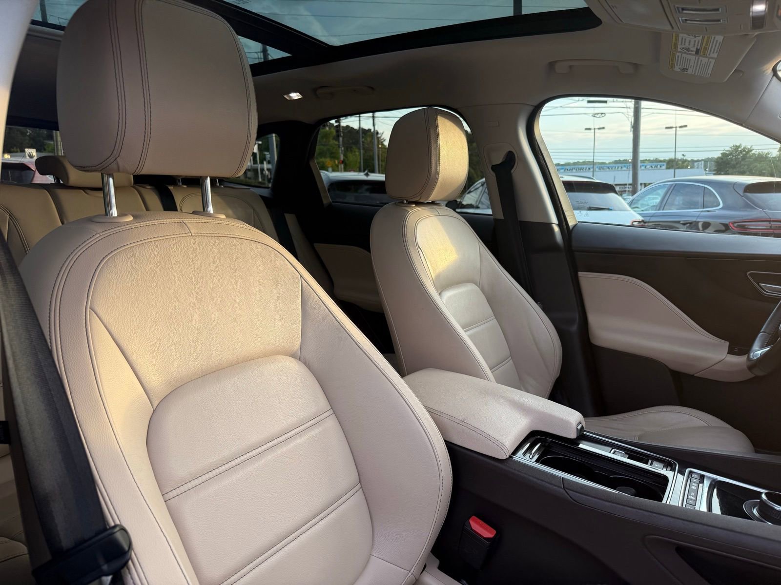 Used 2018 Jaguar F-PACE Prestige AWD/4WD image 37