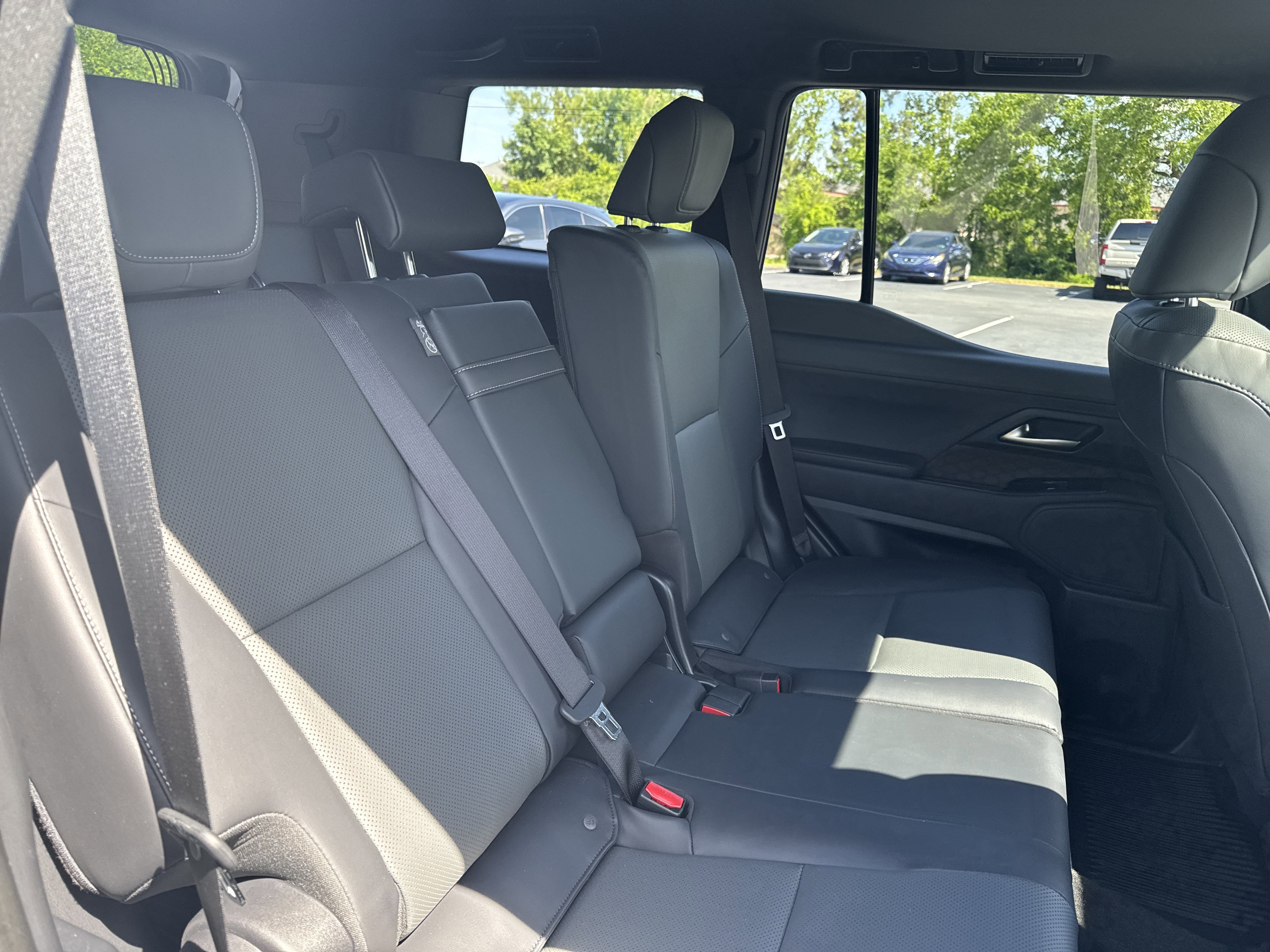 Used 2024 Lexus GX 550 AWD/4WD image 35
