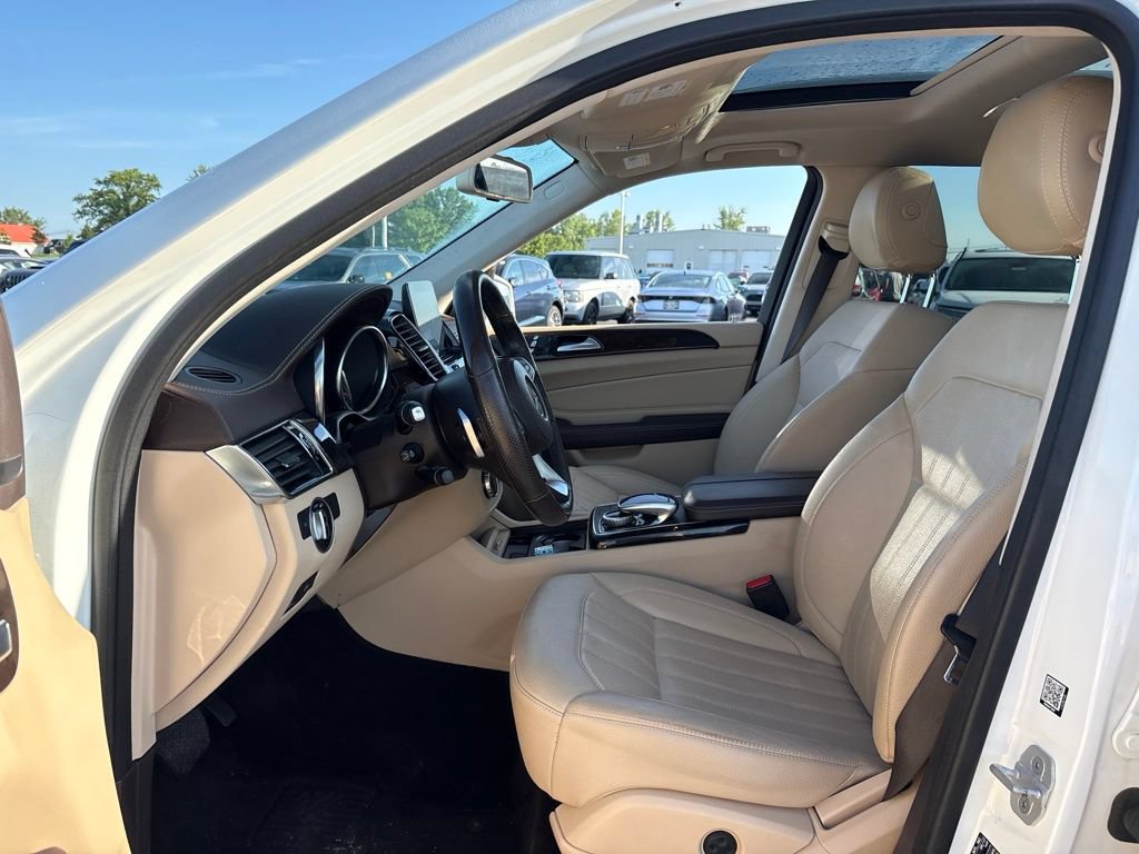 Used 2018 Mercedes-Benz GLS 450 4MATIC image 16