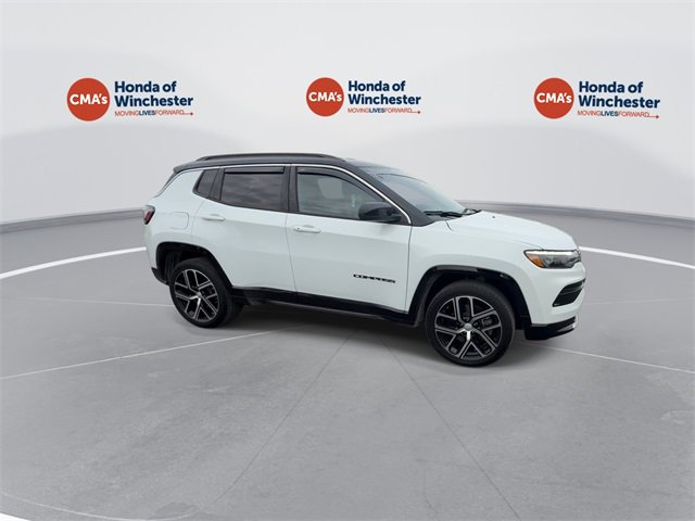 Used 2024 Jeep Compass Limited w/ Elite Group image 11