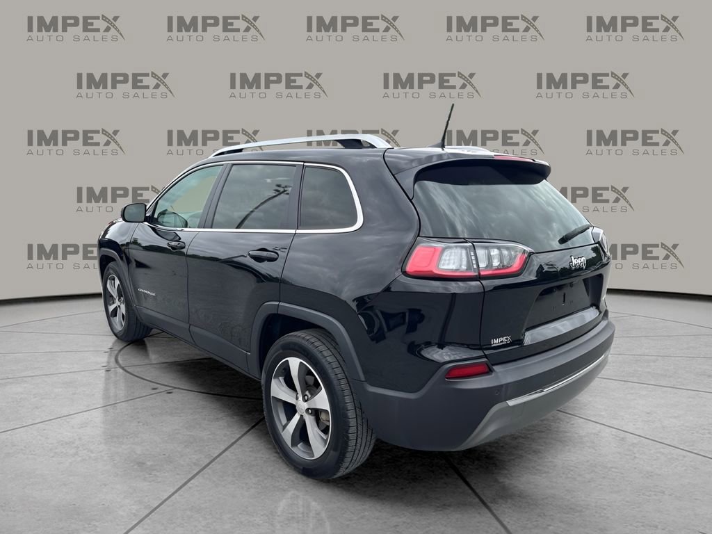Used 2019 Jeep Cherokee Limited FWD image 3