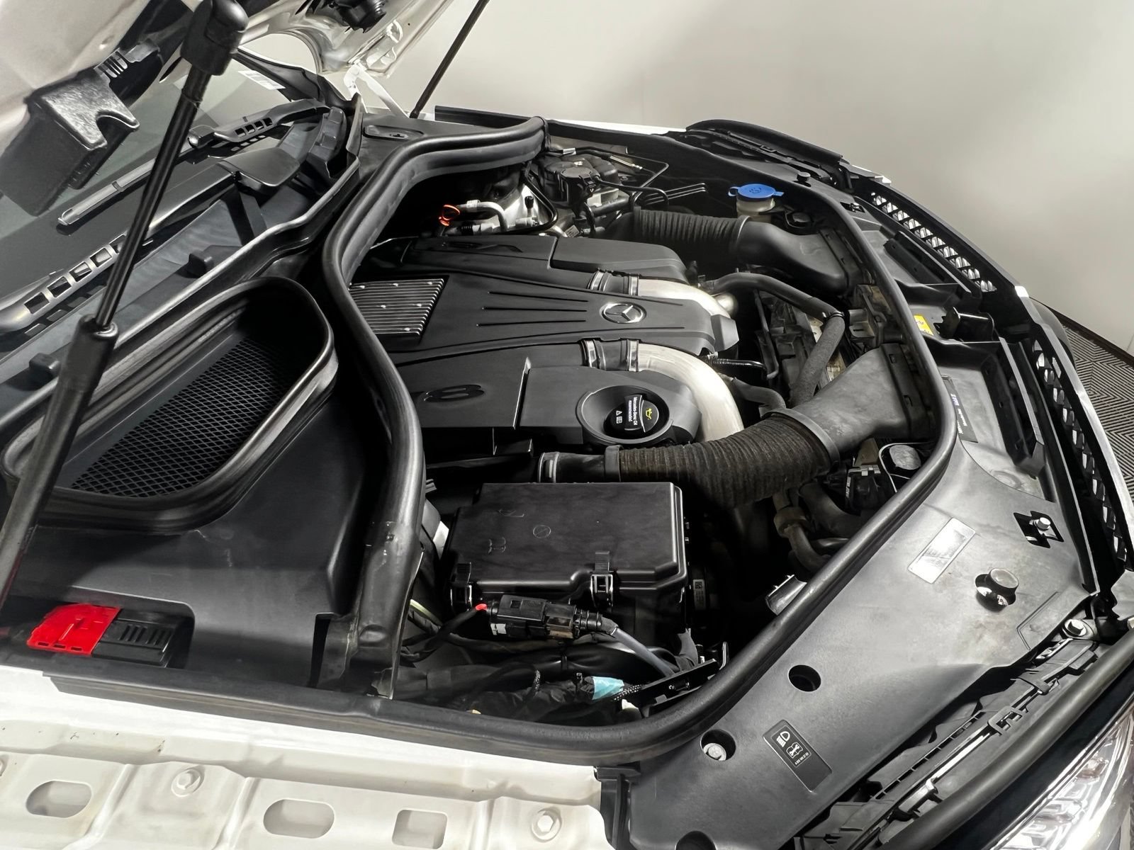 Used 2018 Mercedes-Benz GLS 550 4MATIC image 9