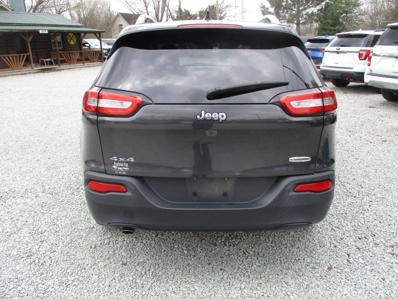 Used 2016 Jeep Cherokee Latitude w/ Cold Weather Group image 5