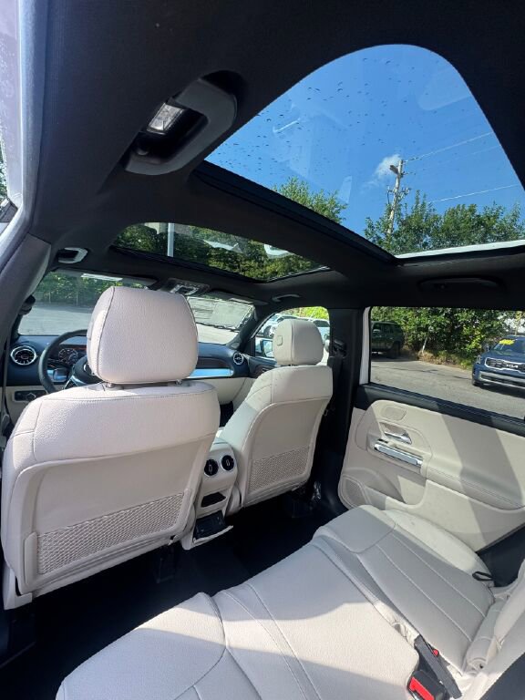 New 2026 Mercedes-Benz GLB 250 GLB 250 image 17