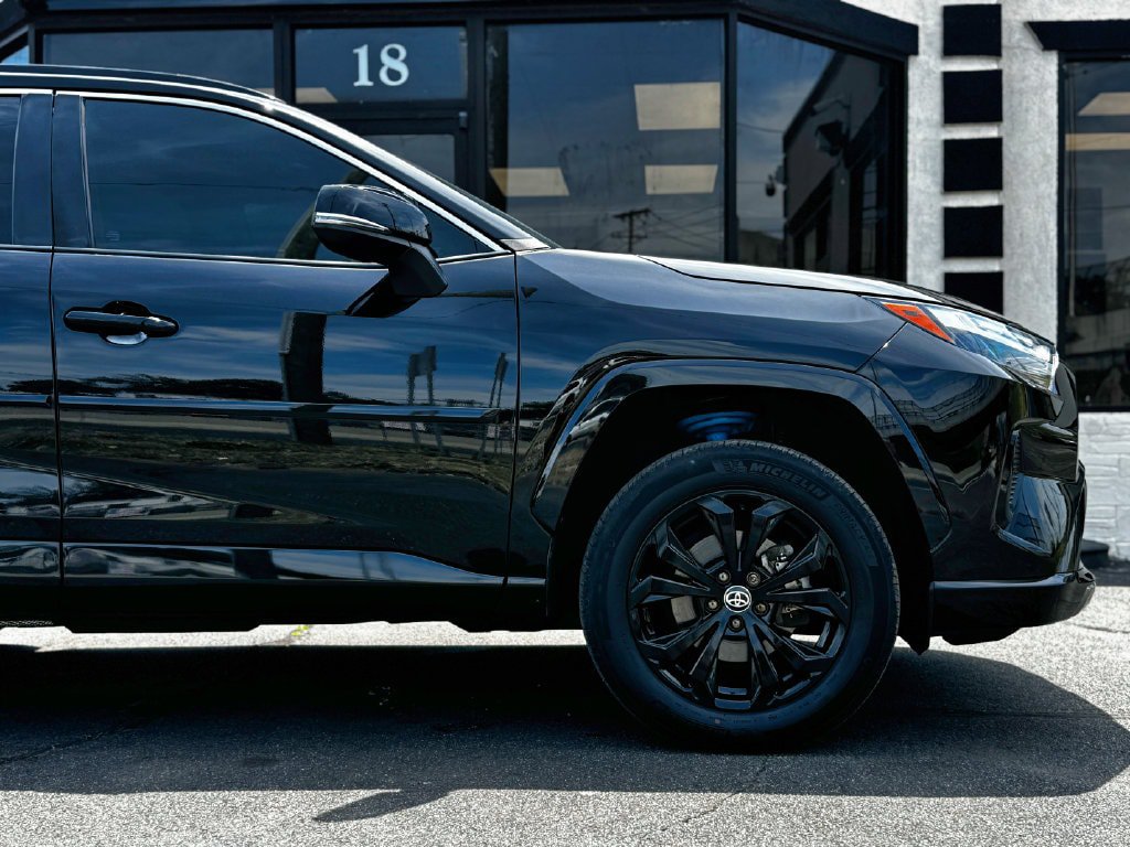 Used 2022 Toyota RAV4 SE w/ Convenience Package AWD/4WD image 13