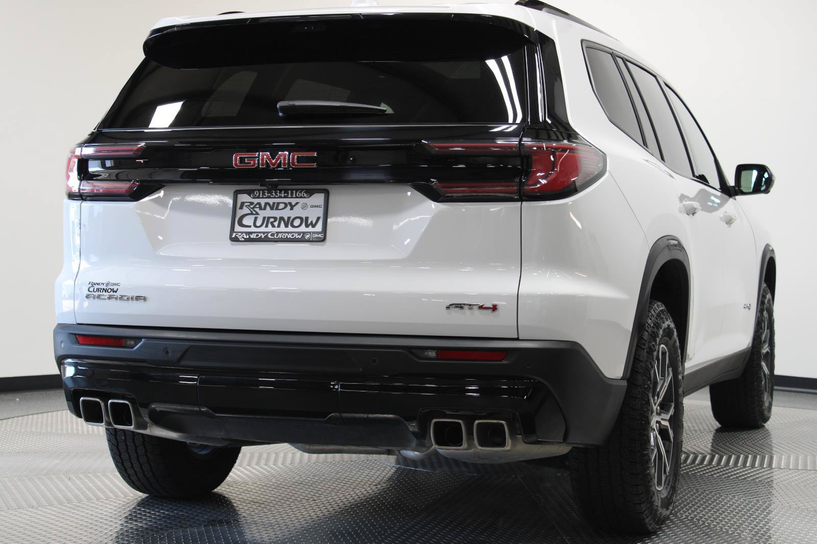 Used 2026 GMC Acadia AT4 w/ Luxury Package AWD/4WD image 11