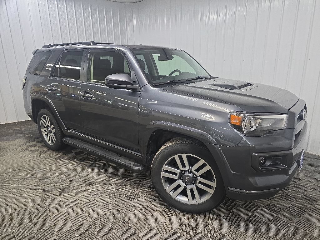 Used 2023 Toyota 4Runner TRD Sport AWD/4WD image 4