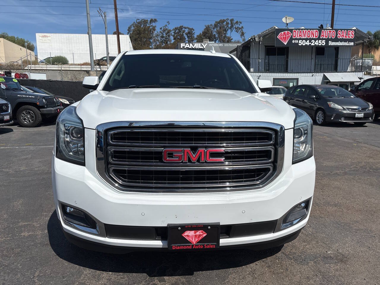 Used 2019 GMC Yukon XL SLT w/ HD Trailering Package RWD image 3