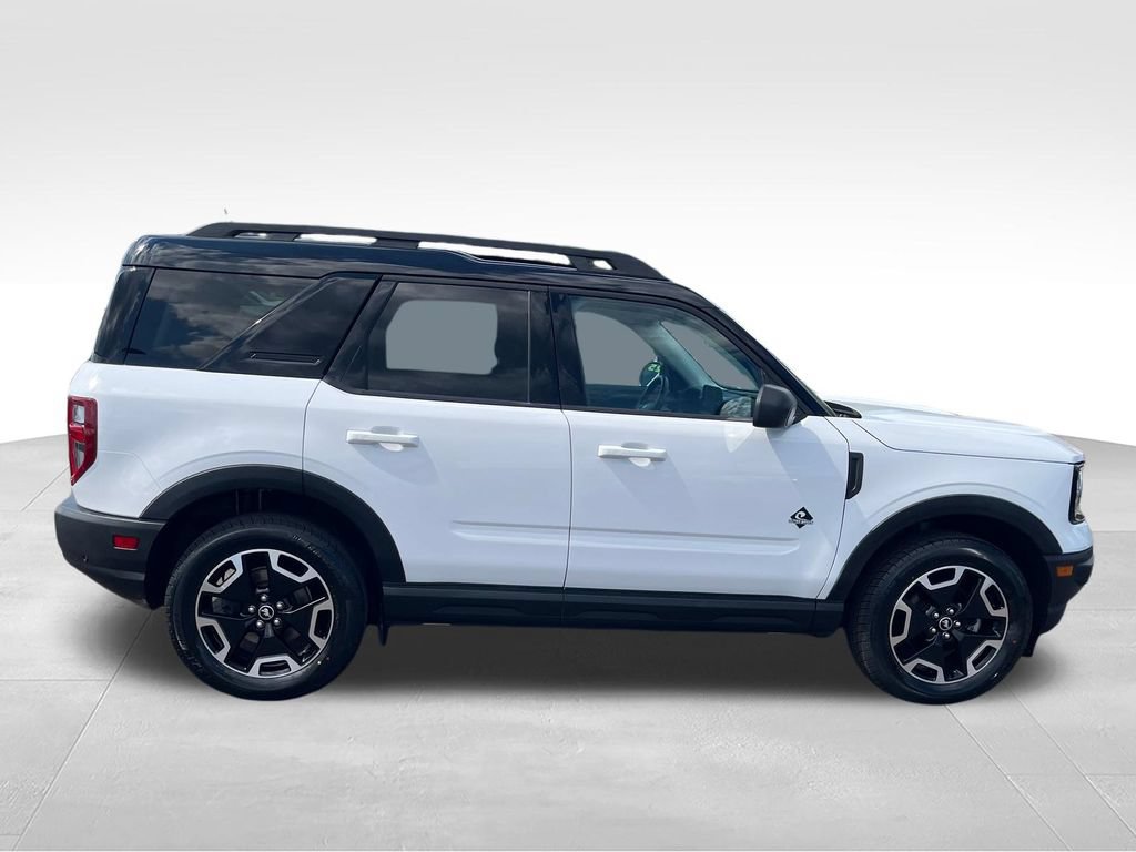 Used 2023 Ford Bronco Sport Outer Banks AWD/4WD image 6