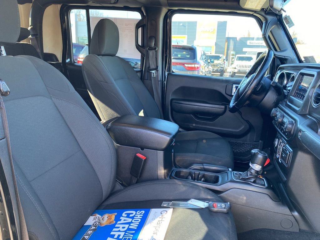 Used 2022 Jeep Gladiator Sport image 11