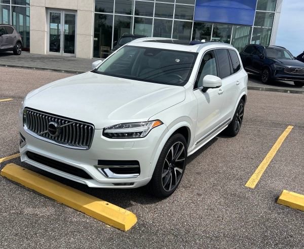 Used 2023 Volvo XC90 B6 Plus