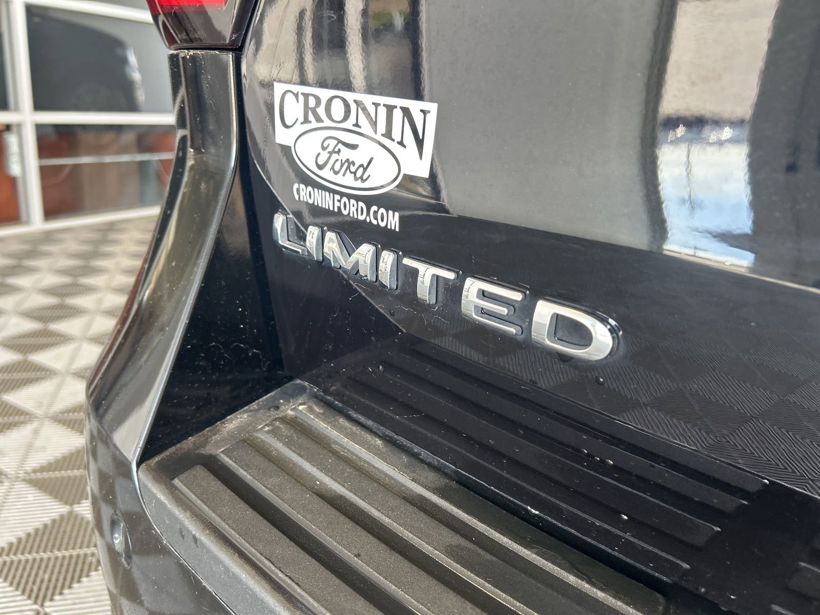 Used 2024 Ford Expedition Max Limited AWD/4WD image 8