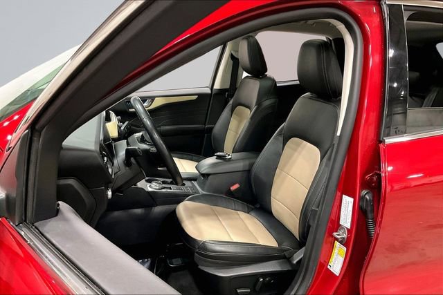 Used 2022 Ford Escape Titanium w/ Titanium Elite Package AWD/4WD image 25