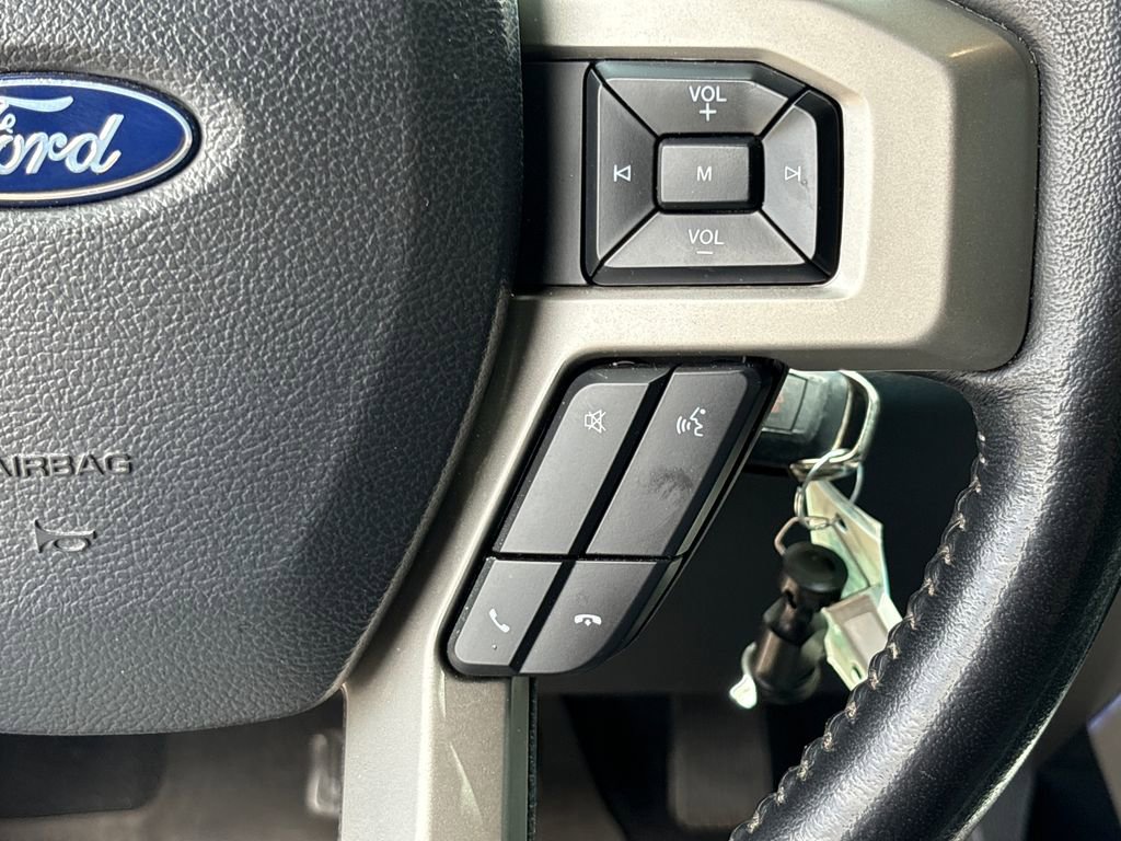 Used 2022 Ford F250 Lariat w/ Black Appearance Package AWD/4WD image 20