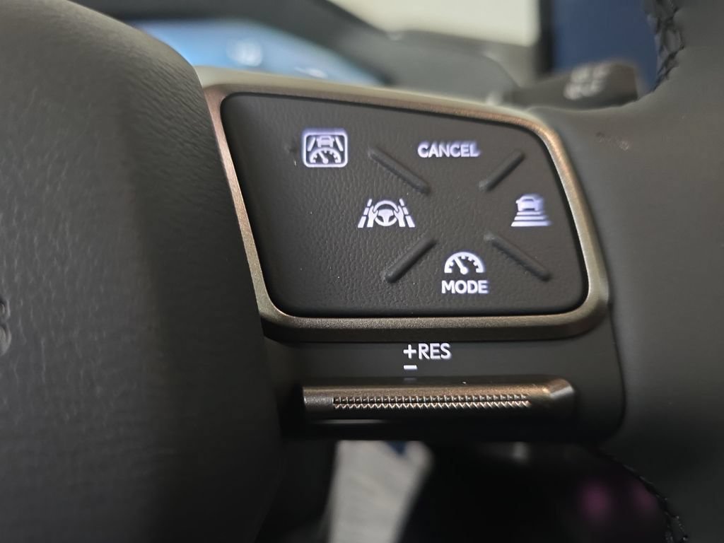 New 2026 Lexus ES 500e AWD/4WD image 18