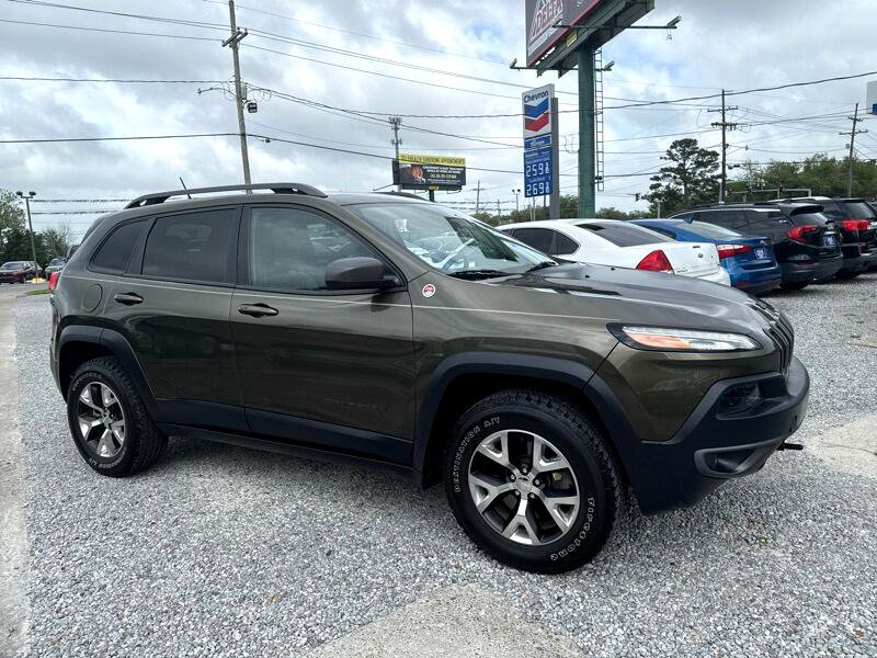 Used 2015 Jeep Cherokee Trailhawk w/ Comfort/Convenience Group image 6