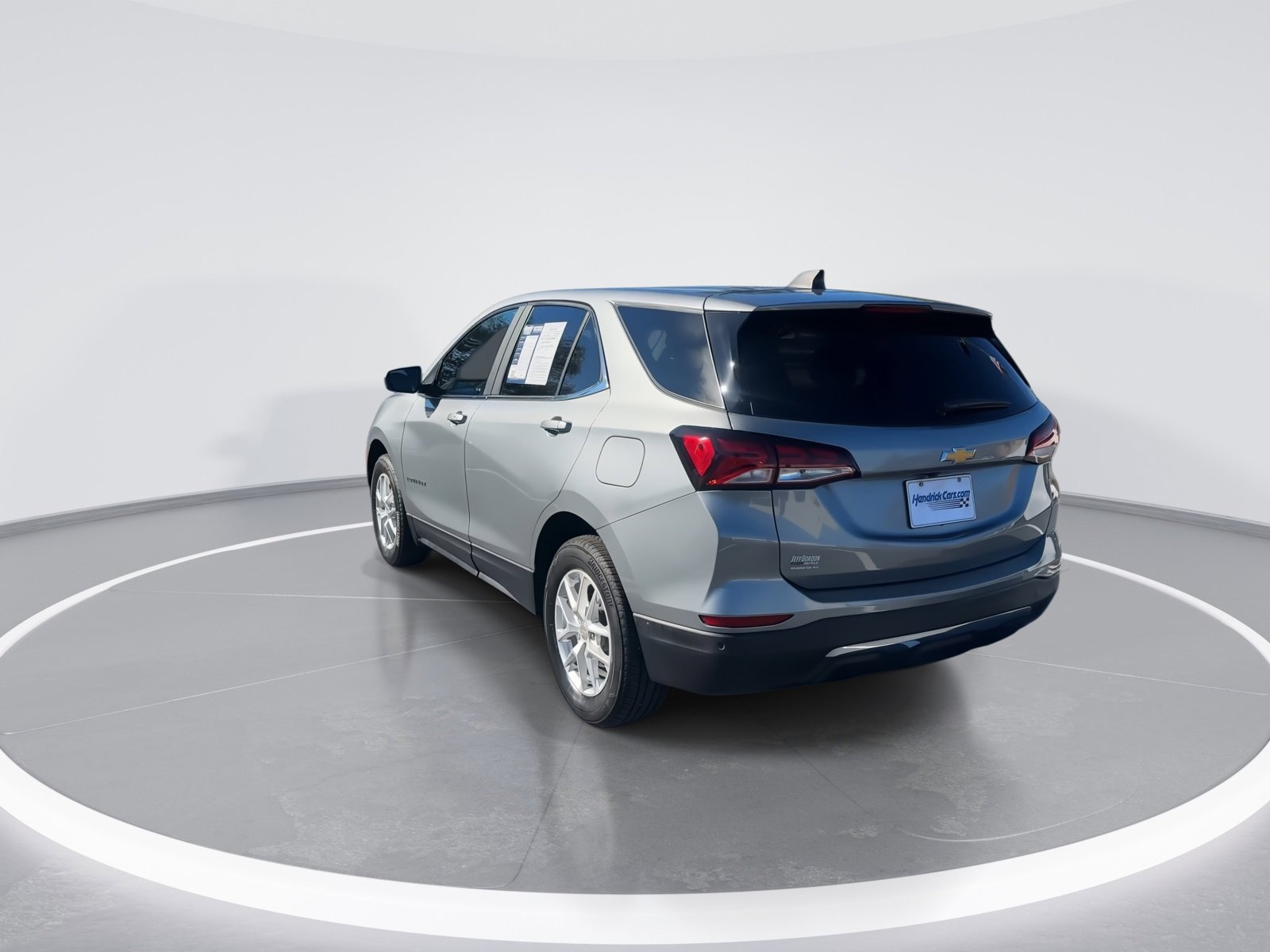 Used 2023 Chevrolet Equinox LT image 7