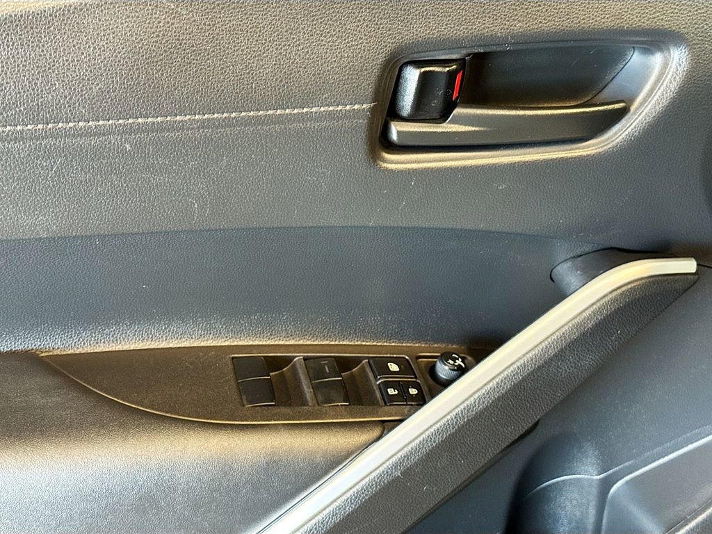 Used 2024 Toyota Corolla Cross SE image 15