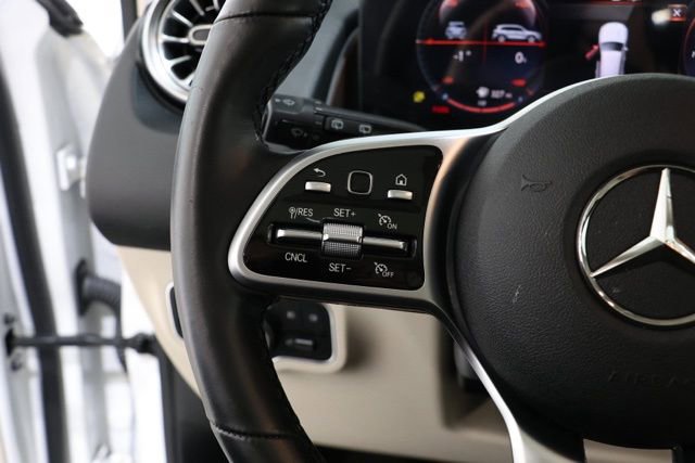 Used 2022 Mercedes-Benz GLB 250 4MATIC image 18
