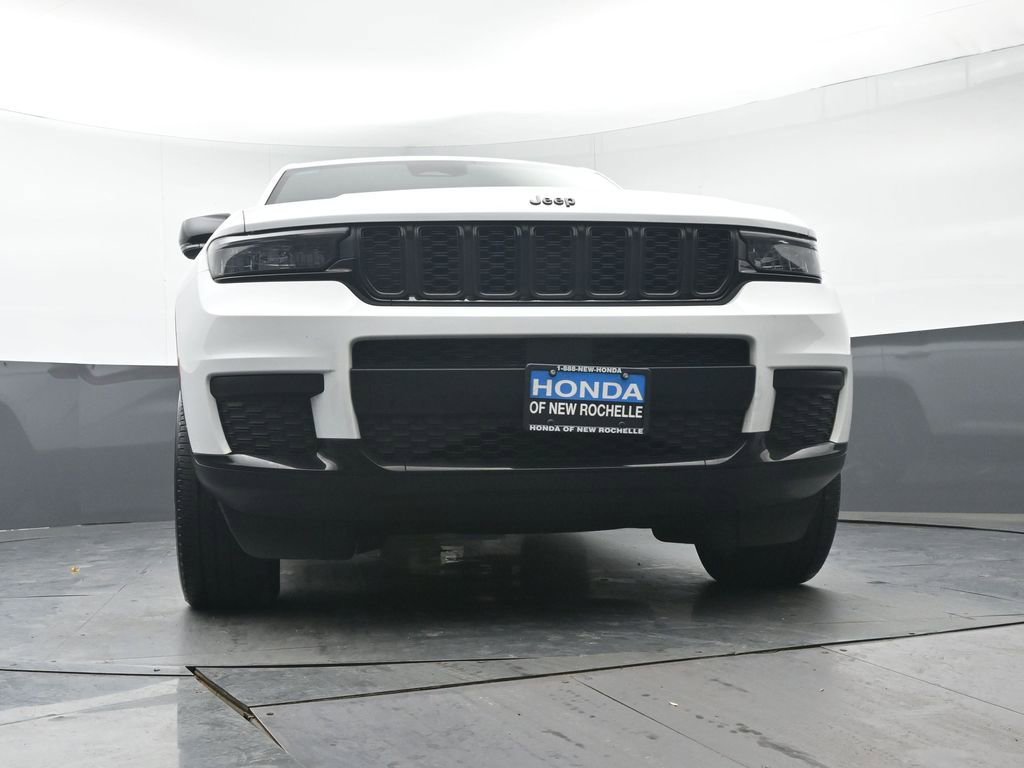 Used 2023 Jeep Grand Cherokee L Laredo image 30