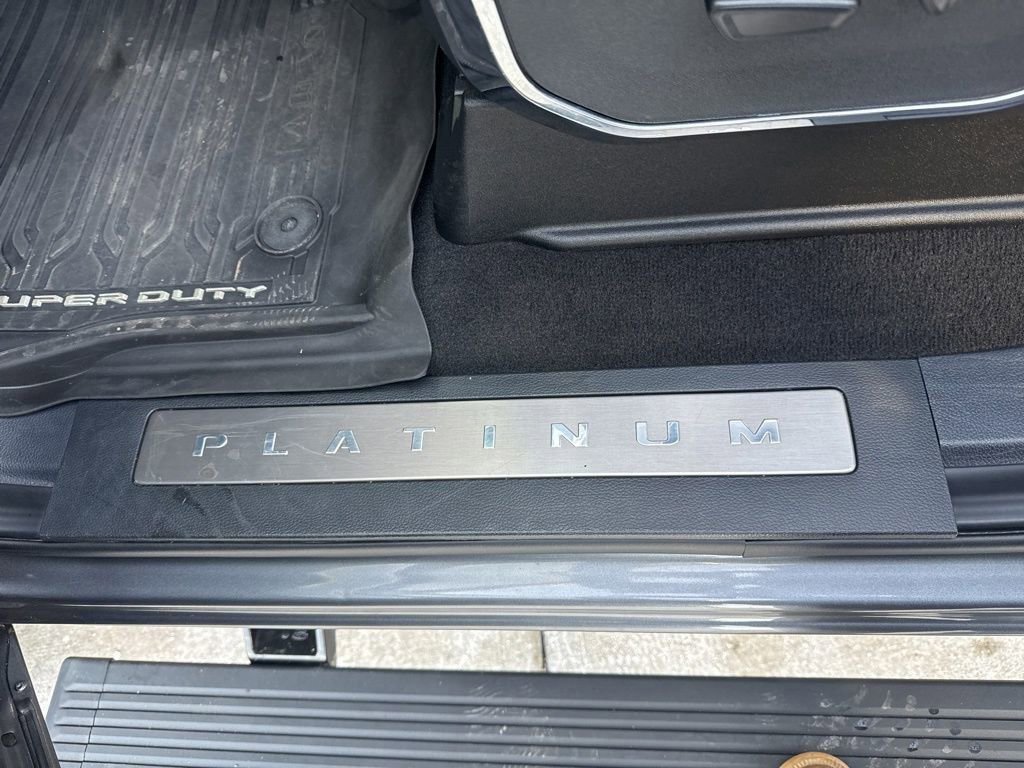 Used 2024 Ford F350 Platinum image 34