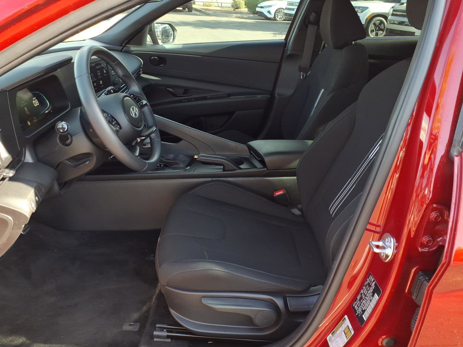 Certified 2025 Hyundai Elantra Sport image 13