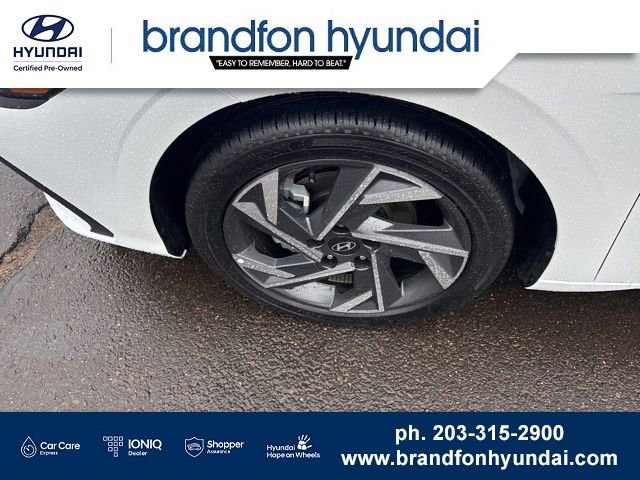 Certified 2025 Hyundai Elantra SEL FWD image 31