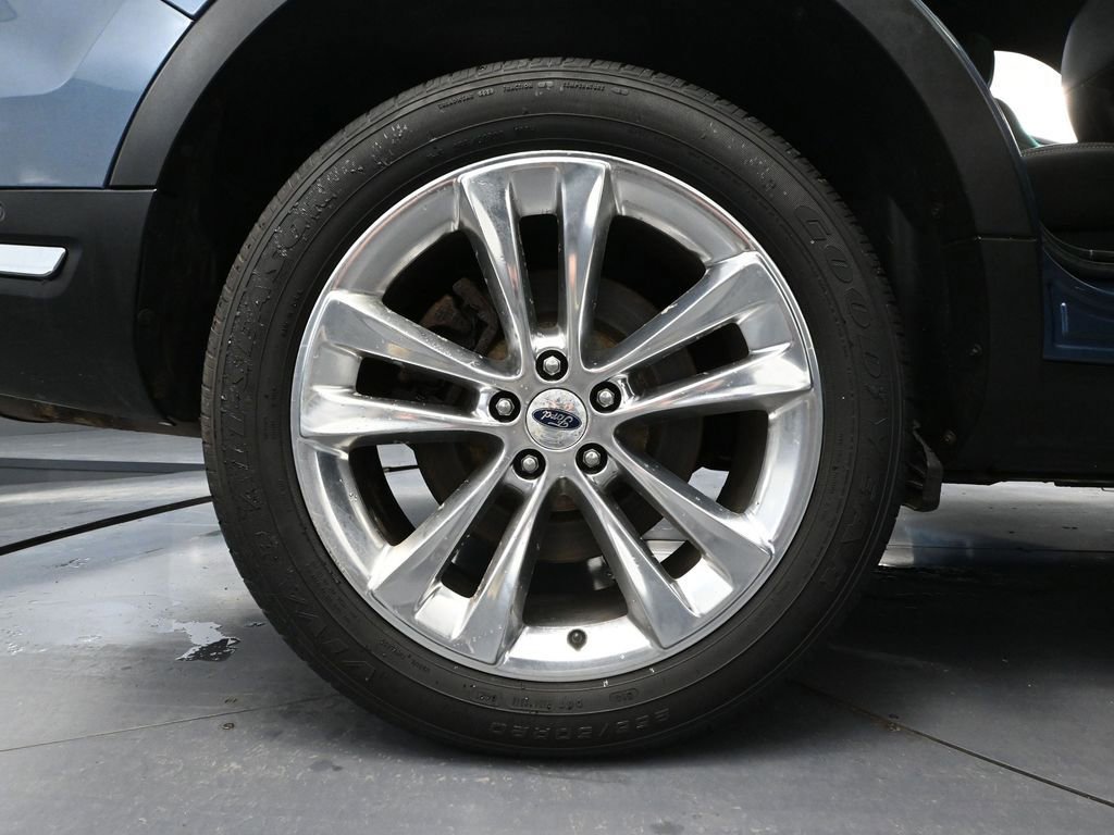 Used 2018 Ford Explorer Limited w/ Equipment Group 301A image 15