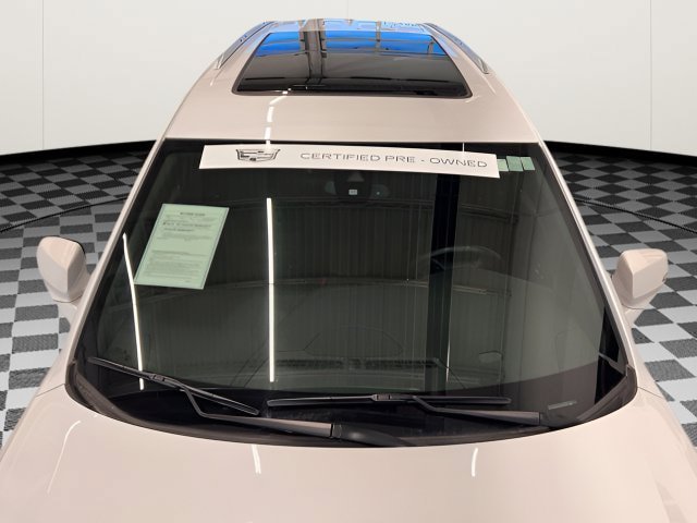 Certified 2024 Cadillac XT6 Luxury w/ LPO, Floor Liner Package AWD/4WD image 19
