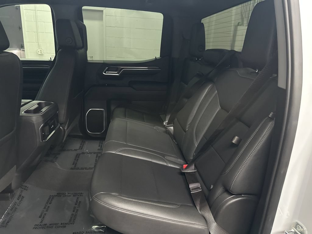 Used 2023 Chevrolet Silverado 1500 LTZ AWD/4WD image 22
