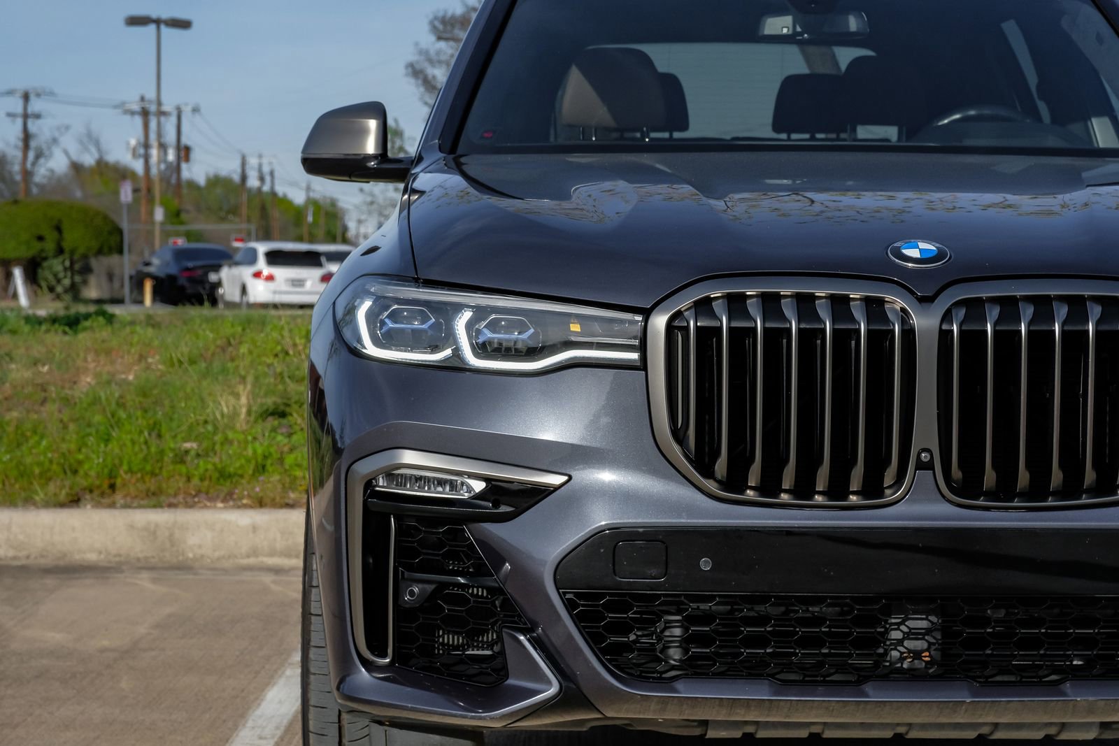 Used 2021 BMW X7 M50i w/ Executive Package image 55